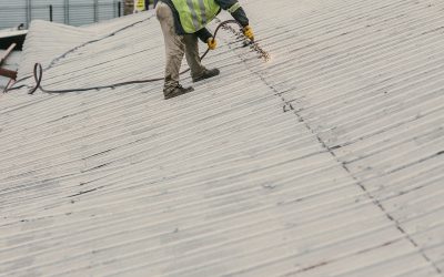 Is het verstandig om zelf je dak te repareren?